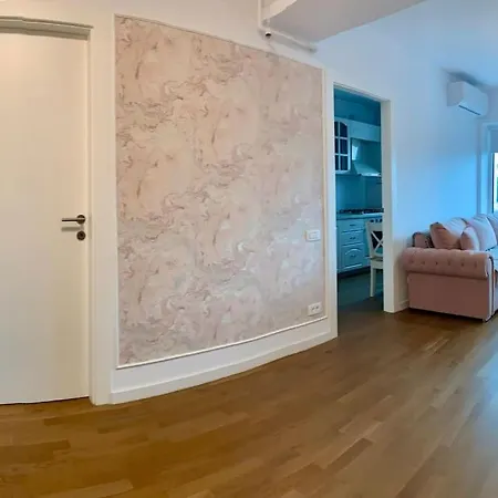 Apartamento Apartament De Lux, Complet Nou, Central *