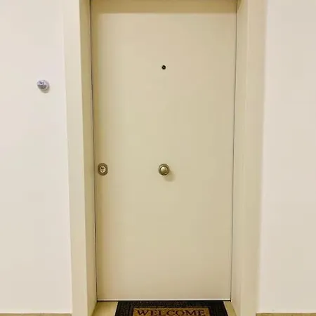 Апартаменти Apartament De Lux, Complet Nou, Central *